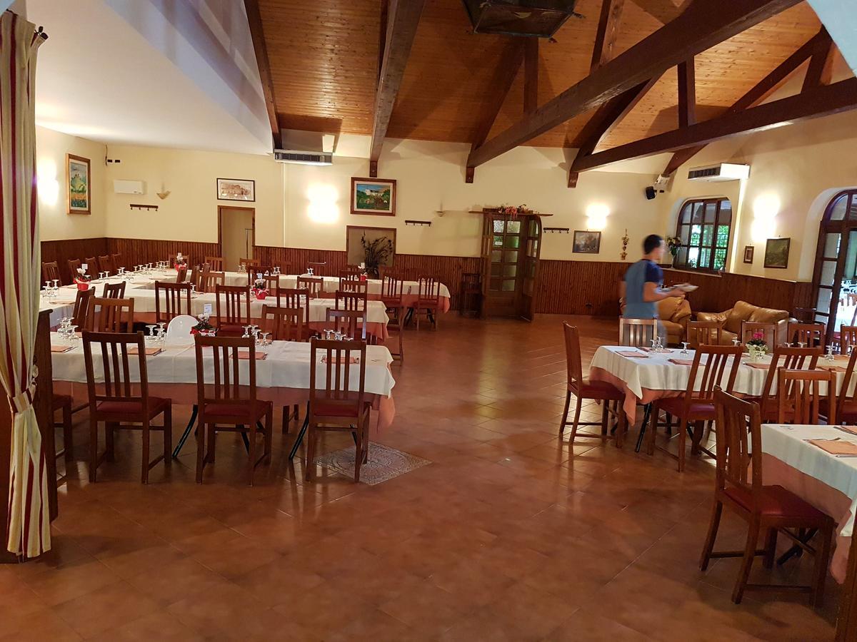 Agriturismo Amicizia 카사노 델레 무르제 외부 사진